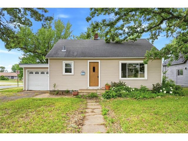 921 S Main Street, River Falls, WI 54022