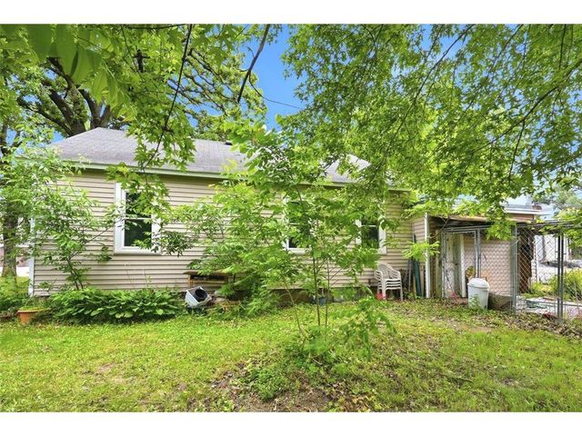 921 S Main Street, River Falls, WI 54022