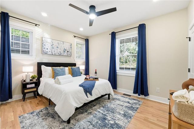 991 Joseph E Boone NW Boulevard, Atlanta, GA 30314