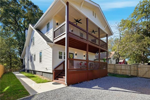 991 Joseph E Boone NW Boulevard, Atlanta, GA 30314