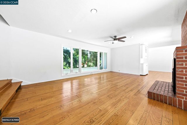 5828 Moraga Ave, Oakland, CA 94611