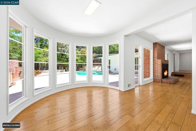 5828 Moraga Ave, Oakland, CA 94611