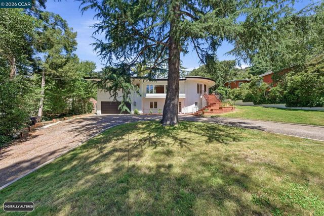 5828 Moraga Ave, Oakland, CA 94611