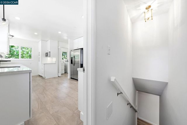 5828 Moraga Ave, Oakland, CA 94611