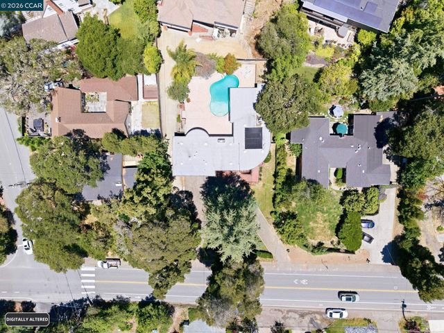 5828 Moraga Ave, Oakland, CA 94611