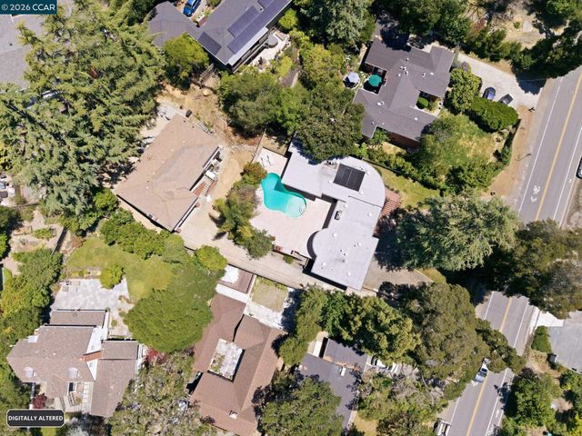 5828 Moraga Ave, Oakland, CA 94611