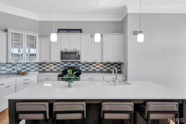 139 Wilmer Valley Drive, Wentzville, MO 63385