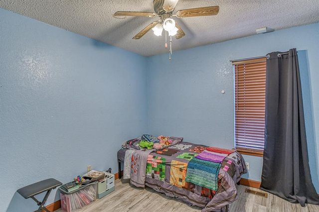 1216 NE 24th Street, Moore, OK 73160