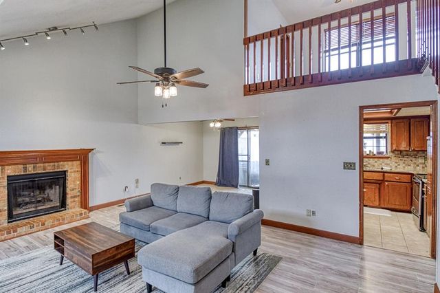 1216 NE 24th Street, Moore, OK 73160