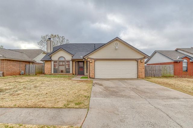 1216 NE 24th Street, Moore, OK 73160