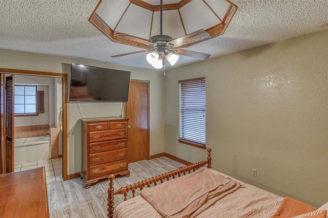 1216 NE 24th Street, Moore, OK 73160