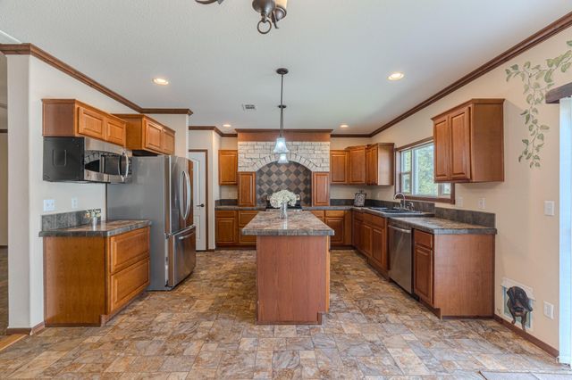 115 Canadian Drive, Trinity, TX 75862