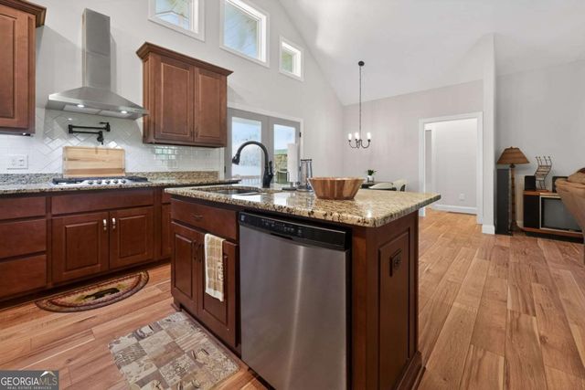 292 Highpoint Trail, Blairsville, GA 30512