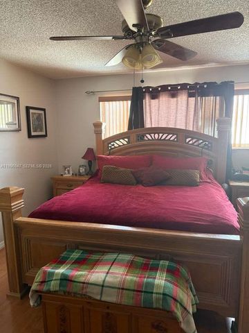 7477 NW 167th St, Hialeah, FL 33015