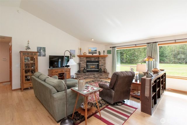 1082 Ripplebrook Drive, Port Angeles, WA 98362