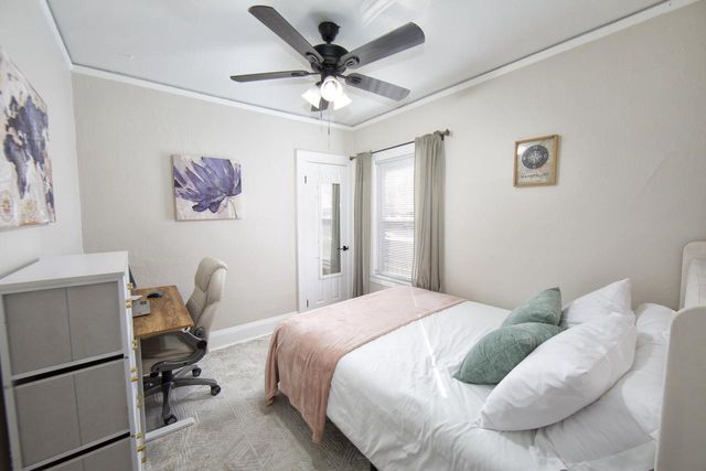 122 E Norwich STREET, Milwaukee, WI 53207