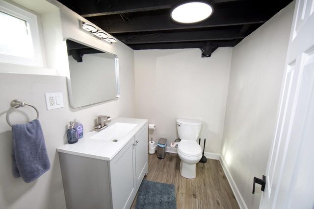 122 E Norwich STREET, Milwaukee, WI 53207