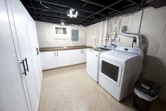 122 E Norwich STREET, Milwaukee, WI 53207