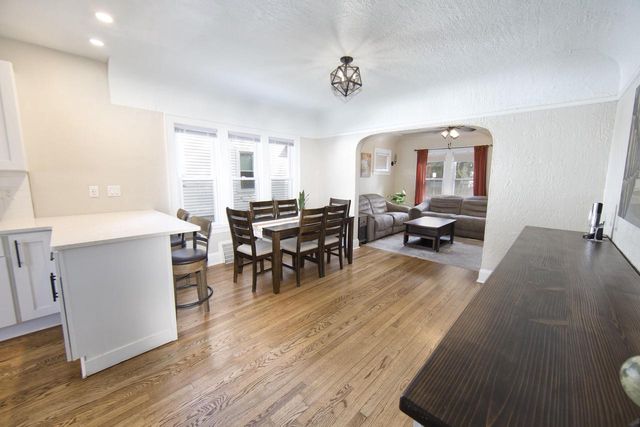 122 E Norwich STREET, Milwaukee, WI 53207