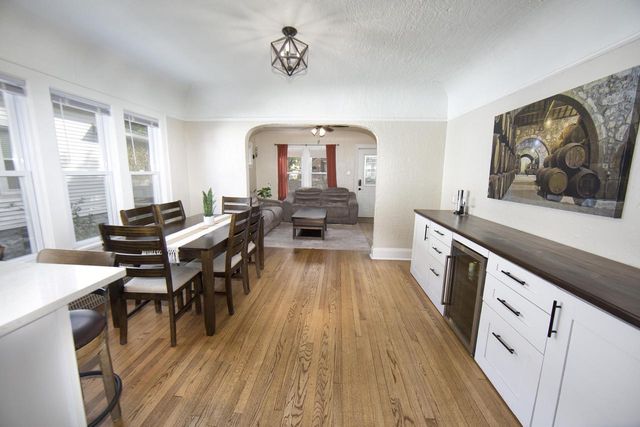 122 E Norwich STREET, Milwaukee, WI 53207