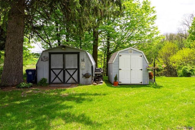 80 County Route 7, Pine Plains, NY 12567