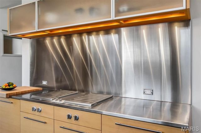 7489 Washington Avenue, University City, MO 63130