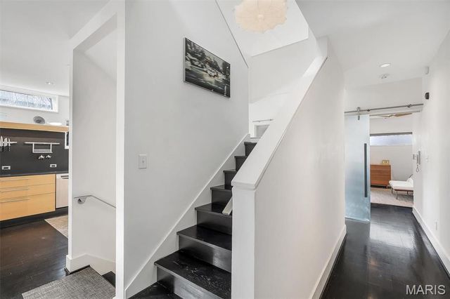 7489 Washington Avenue, University City, MO 63130