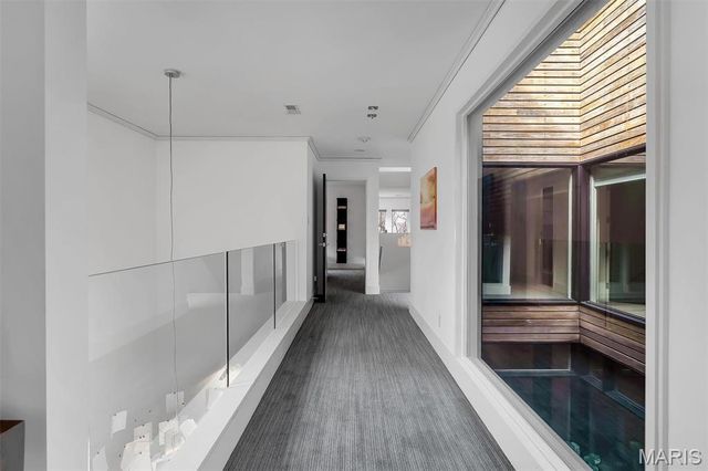 7489 Washington Avenue, University City, MO 63130