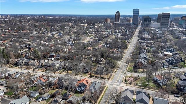 7489 Washington Avenue, University City, MO 63130