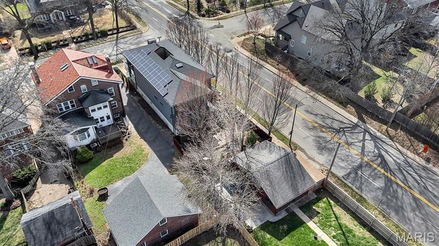 7489 Washington Avenue, University City, MO 63130