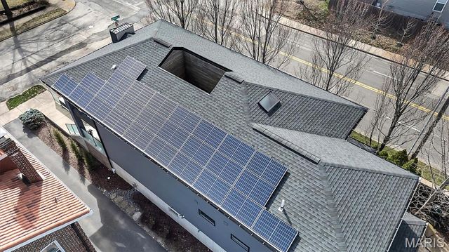 7489 Washington Avenue, University City, MO 63130