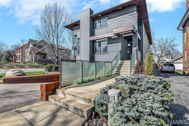 7489 Washington Avenue, University City, MO 63130