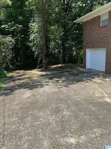 531 TINKER STREET, Hueytown, AL 35023
