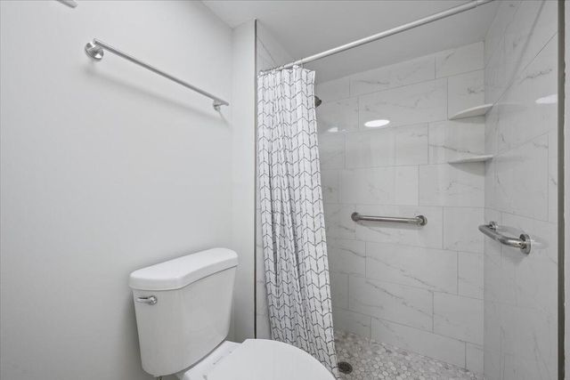 5500 Tamberlane Circle Apt 105, Palm Beach Gardens, FL 33418