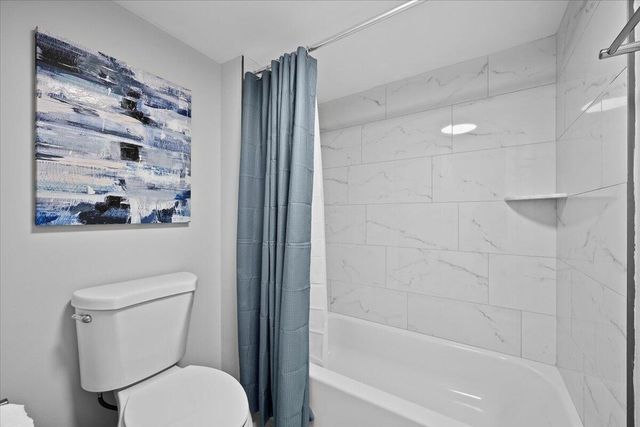 5500 Tamberlane Circle Apt 105, Palm Beach Gardens, FL 33418