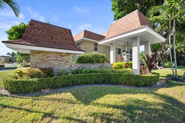 5500 Tamberlane Circle Apt 105, Palm Beach Gardens, FL 33418