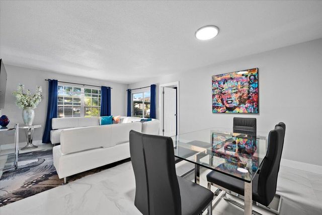 5500 Tamberlane Circle Apt 105, Palm Beach Gardens, FL 33418