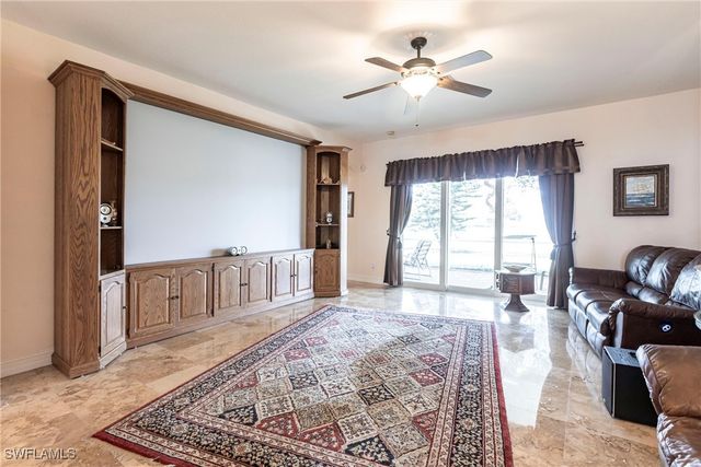3033 Lake Manatee CT, Cape Coral, FL 33909
