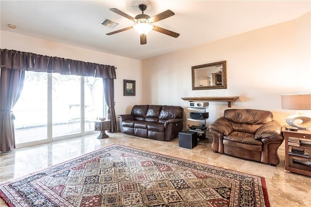 3033 Lake Manatee CT, Cape Coral, FL 33909