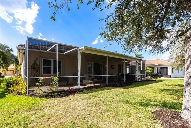 3033 Lake Manatee CT, Cape Coral, FL 33909