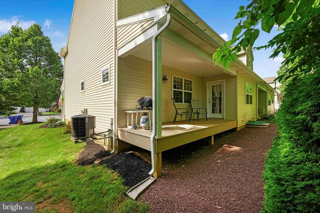406 WENDOVER WAY, Lancaster, PA 17603