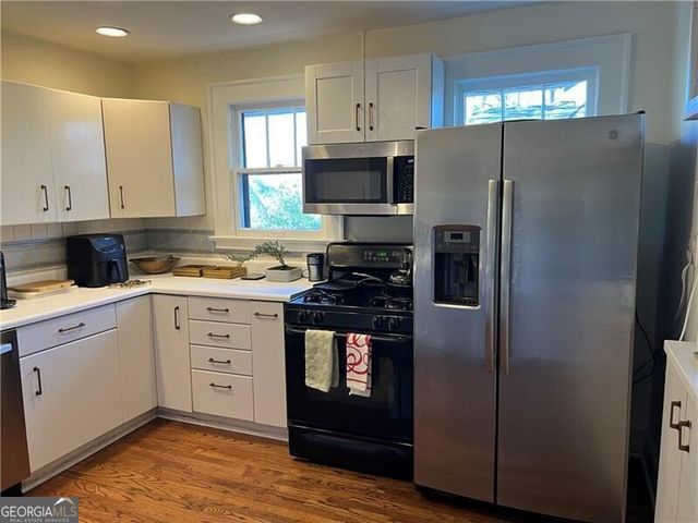 284 Lakeview Avenue NE, Atlanta, GA 30305