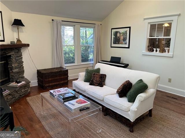 284 Lakeview Avenue NE, Atlanta, GA 30305