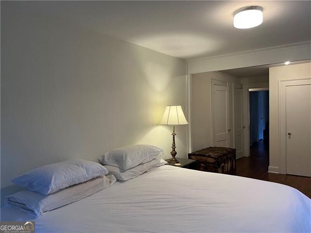 284 Lakeview Avenue NE, Atlanta, GA 30305