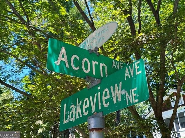 284 Lakeview Avenue NE, Atlanta, GA 30305