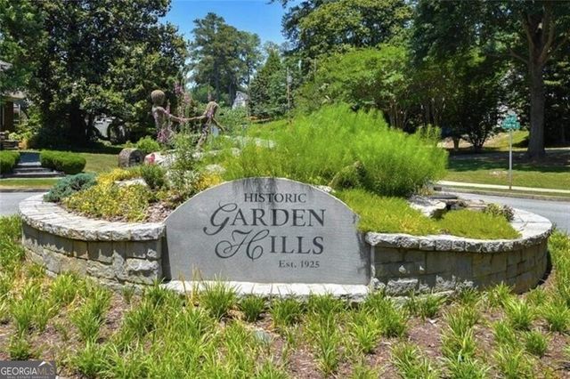 284 Lakeview Avenue NE, Atlanta, GA 30305