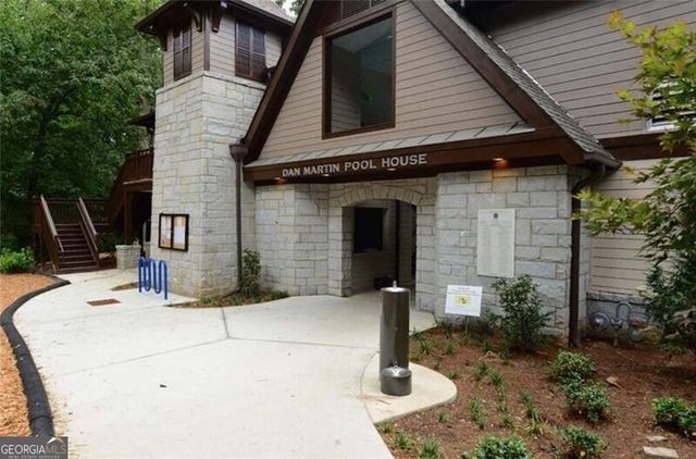 284 Lakeview Avenue NE, Atlanta, GA 30305