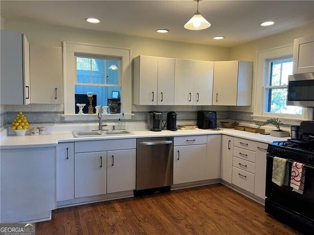 284 Lakeview Avenue NE, Atlanta, GA 30305