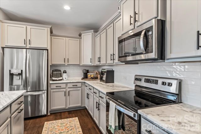 174 Parkmont Drive, Troutman, NC 28166