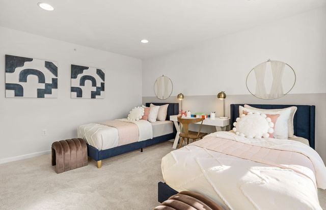 34 East Point Drive 3, East Providence, RI 02916